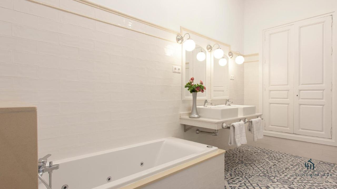 Living4Malaga Aduana Presidential Apartment Bagian luar foto