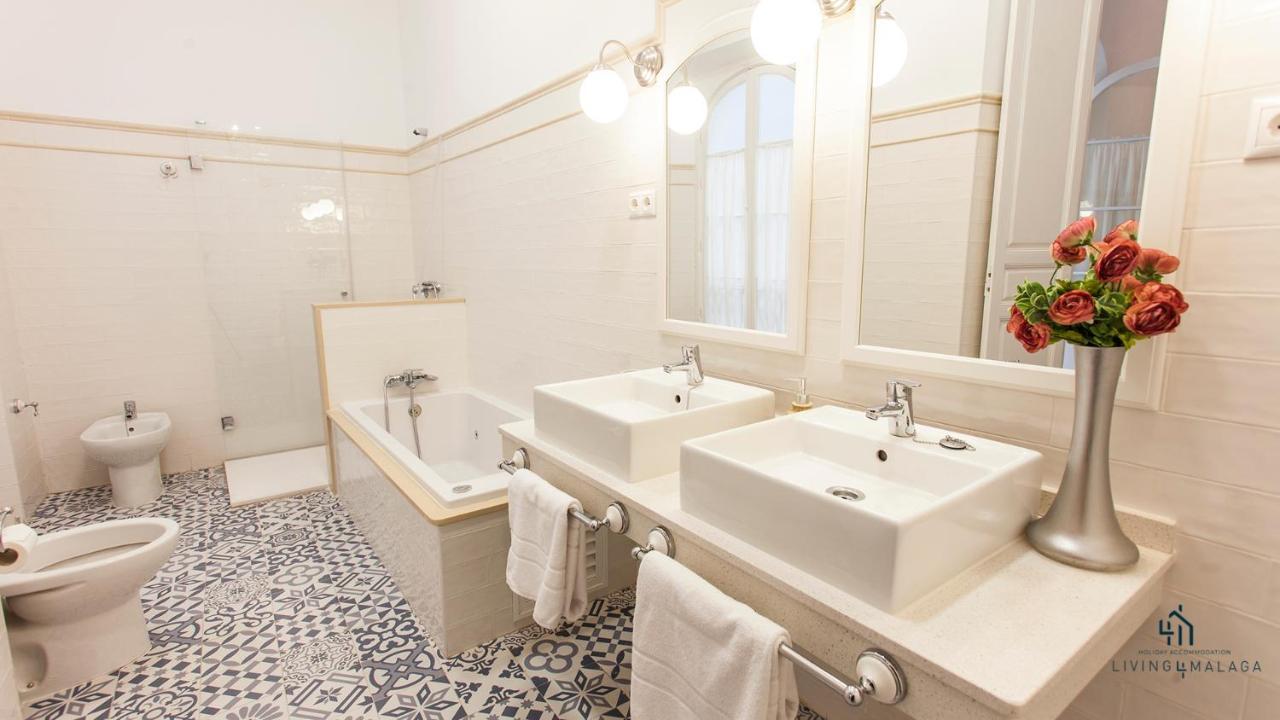 Living4Malaga Aduana Presidential Apartment Bagian luar foto